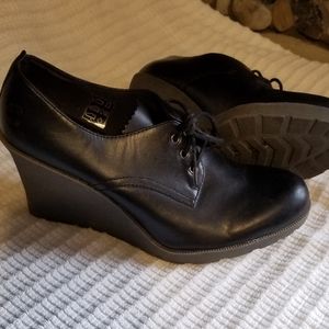 Dr.Martens wedges leather shoes.